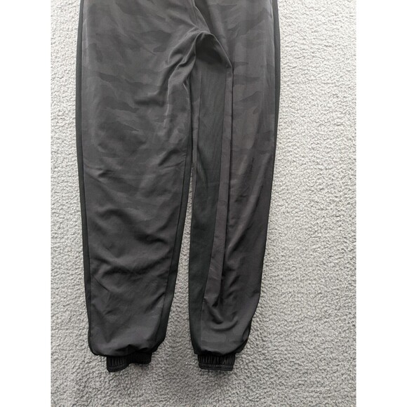 Athleta Brooklyn Lined Camo Joggers in Black Lux Camo Size 6 Style #985549 - Picture 11 of 14